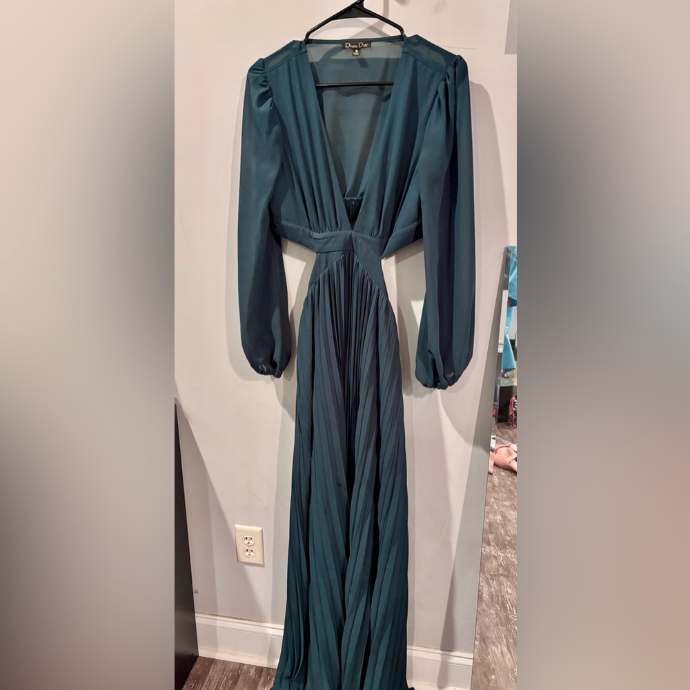 Elegant Teal Long Sleeve Dress